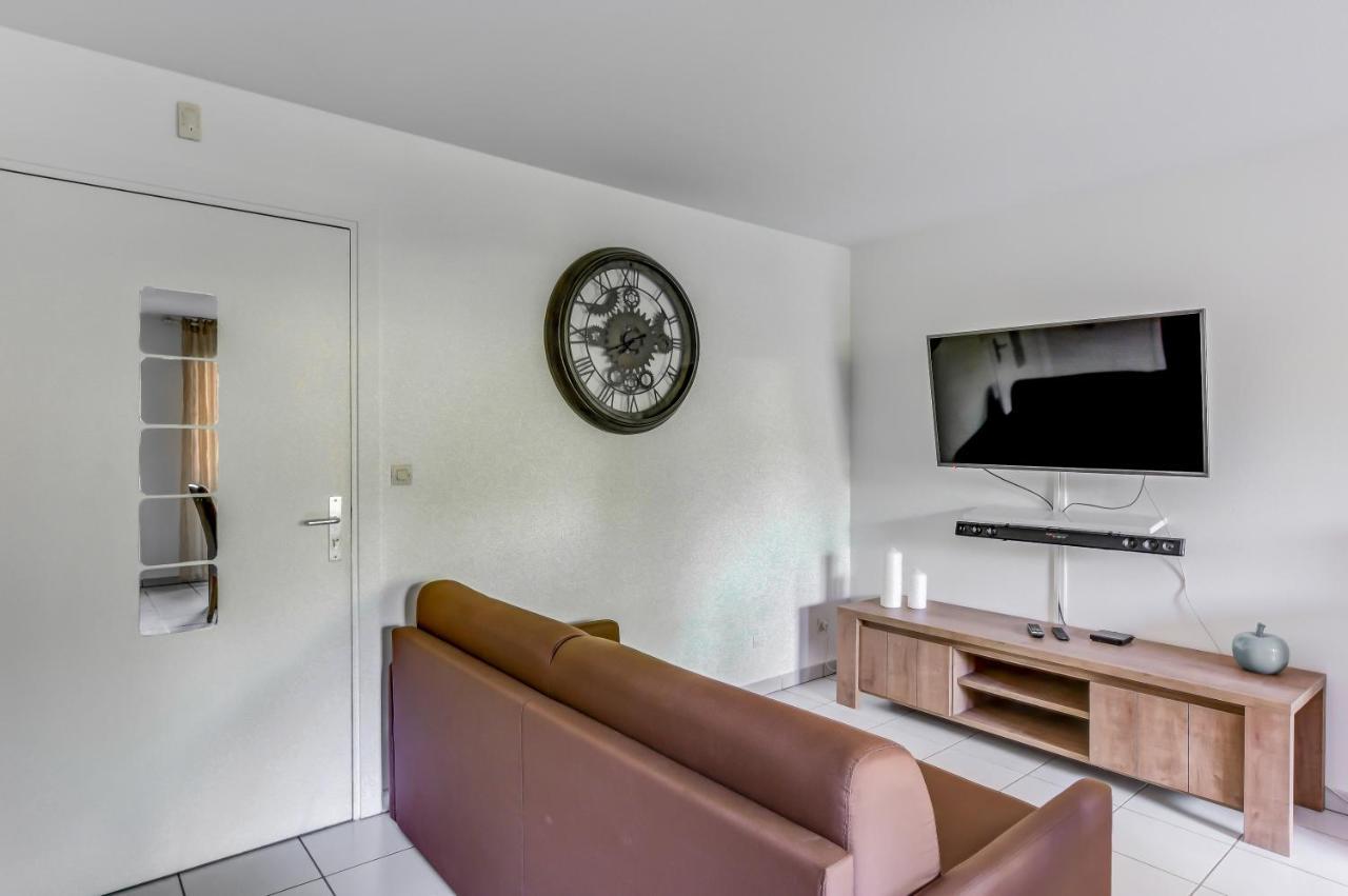 T2 Jardinet Avec Piscine, Parking Et Tennis Toulouse Exterior photo